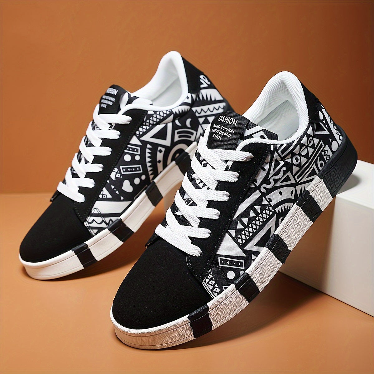 Trendy Skate Shoes - Comfy Non-Slip Casual Sneakers for Men's Outdoor Activities